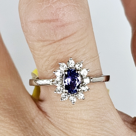 Genuine Tanzanite & White Zircon Ring Platinum over Sterling Silver Sz ! ✨️ - Picture 5 of 10